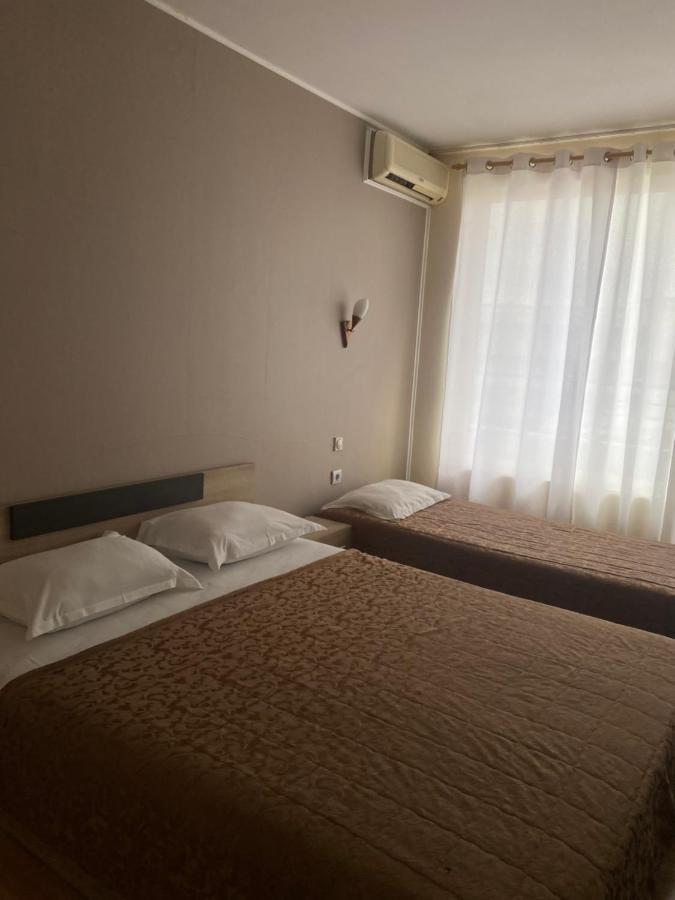 Danita Apartments & Diva Restaurant Bbq&Pool Bar Βάρνα Εξωτερικό φωτογραφία