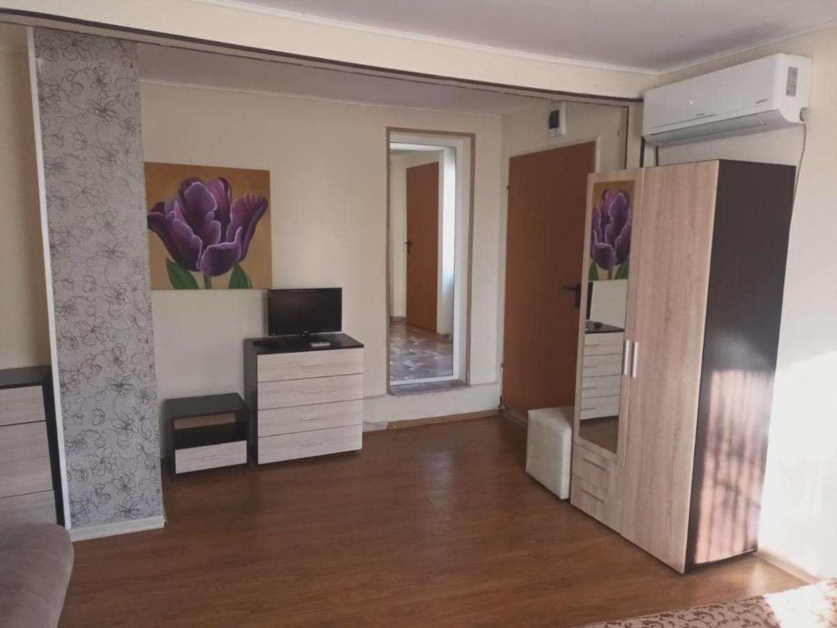 Danita Apartments & Diva Restaurant Bbq&Pool Bar Βάρνα Εξωτερικό φωτογραφία
