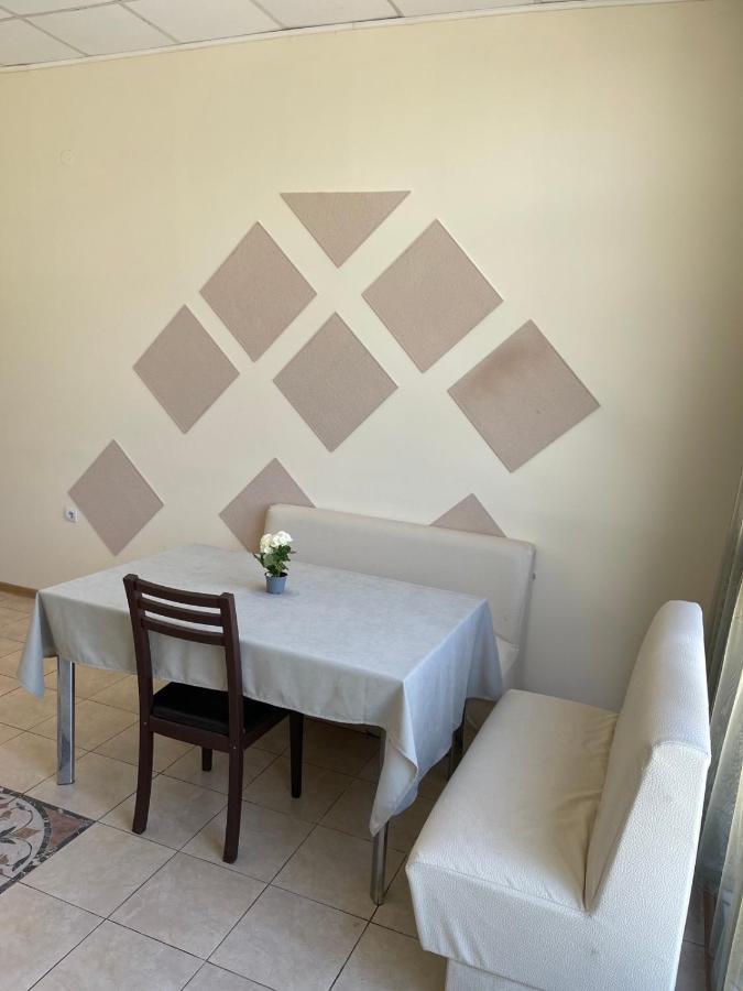 Danita Apartments & Diva Restaurant Bbq&Pool Bar Βάρνα Εξωτερικό φωτογραφία