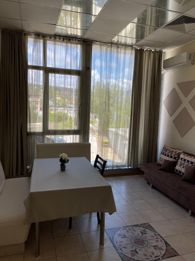 Danita Apartments & Diva Restaurant Bbq&Pool Bar Βάρνα Εξωτερικό φωτογραφία