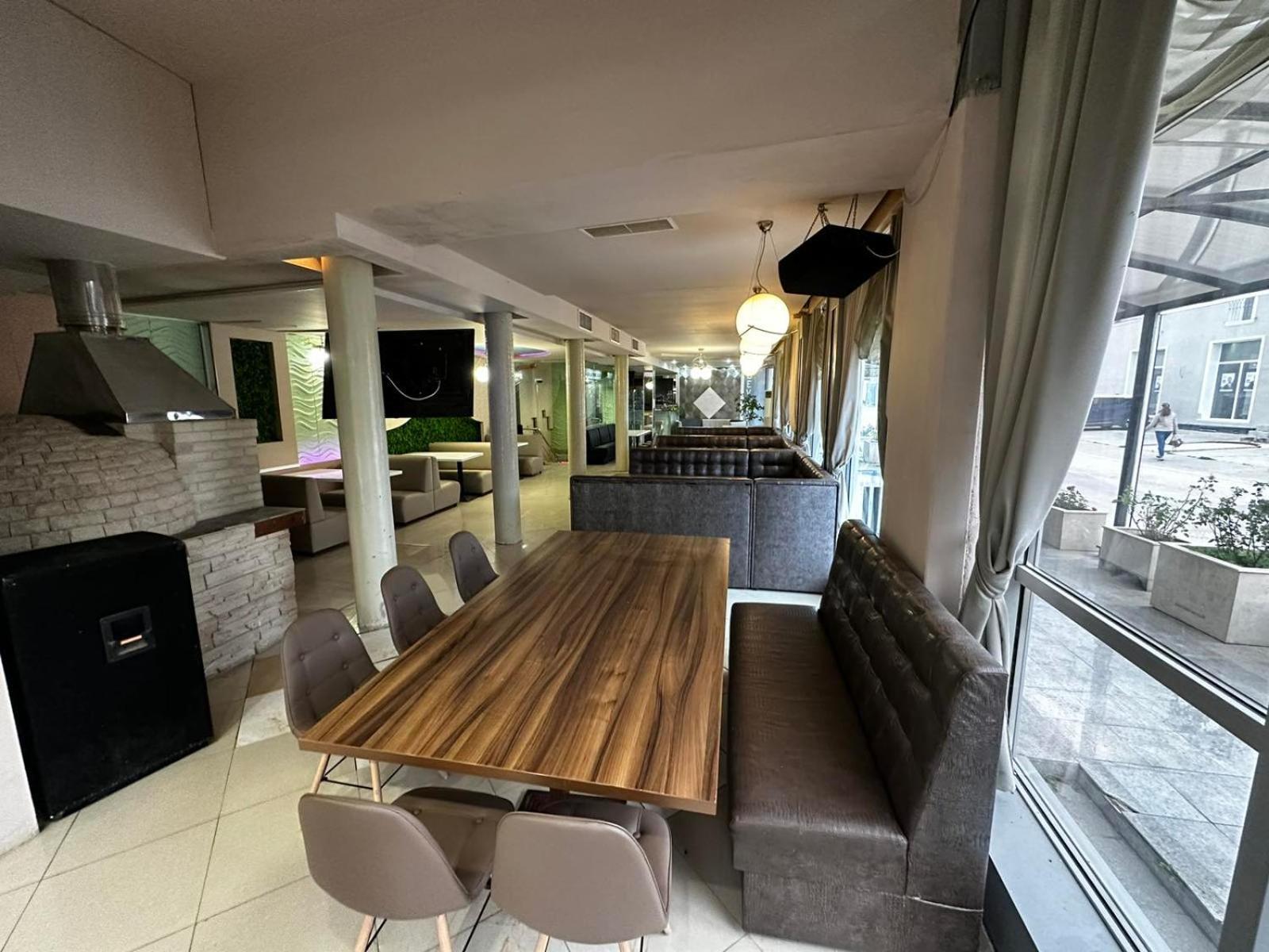Danita Apartments & Diva Restaurant Bbq&Pool Bar Βάρνα Εξωτερικό φωτογραφία